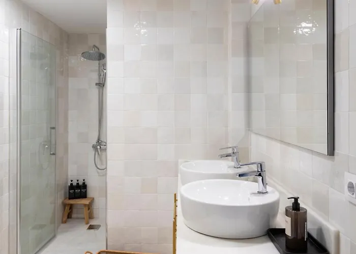Unika Homes Puerta De La Maestranza 아파트 *